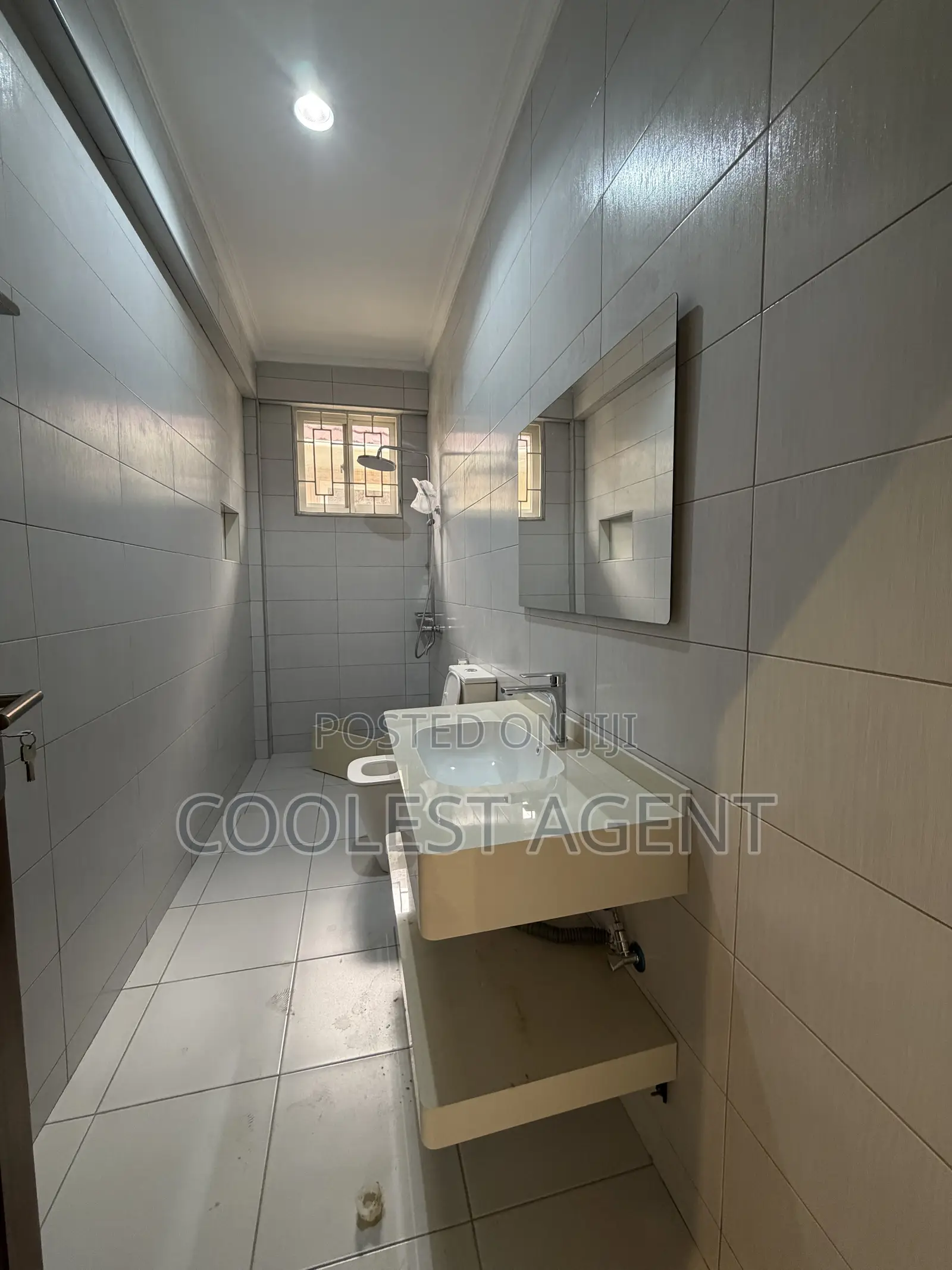 3bdrm Apartment in Coolest Estate, Msasani for rent