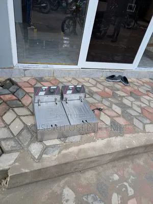 Deep Fryer // Inatumia Umeme //