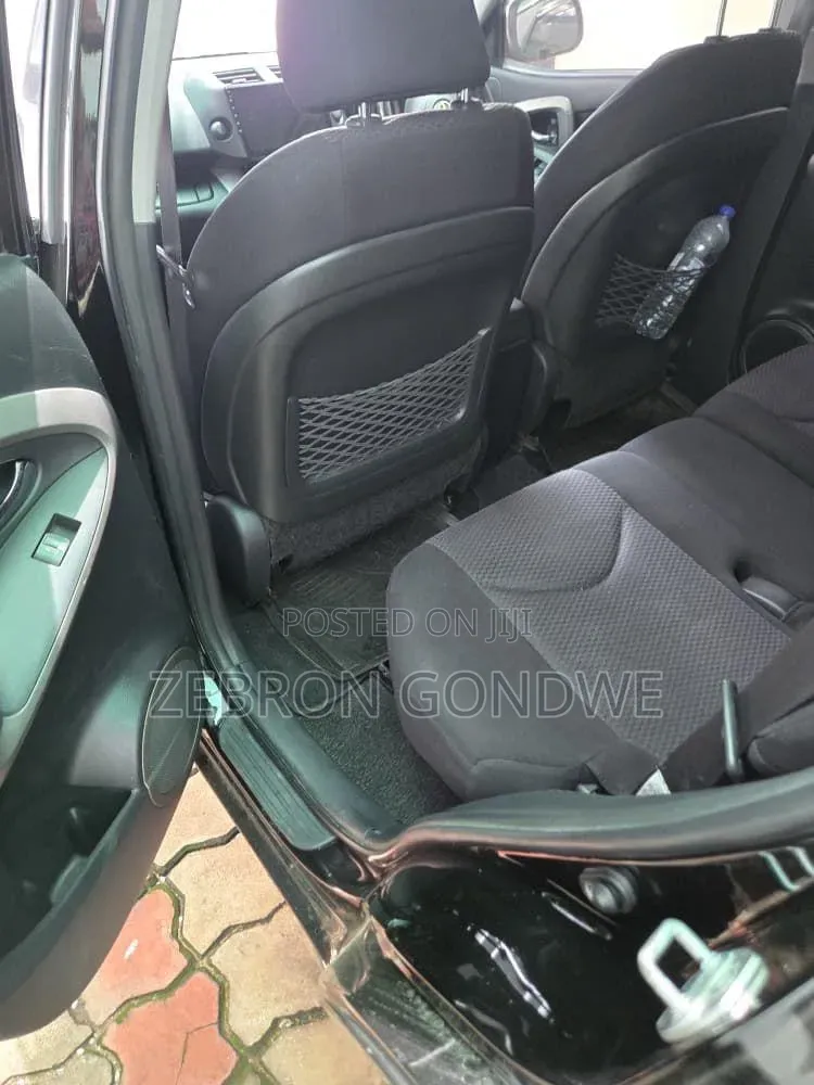 Toyota RAV4 2004 Black