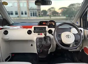 Toyota Spade 1.5 2013 White