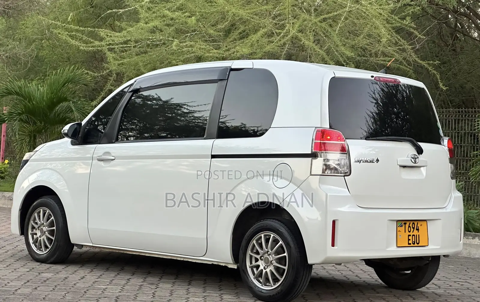 Toyota Spade 1.5 2013 White