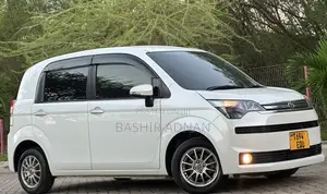 Toyota Spade 1.5 2013 White