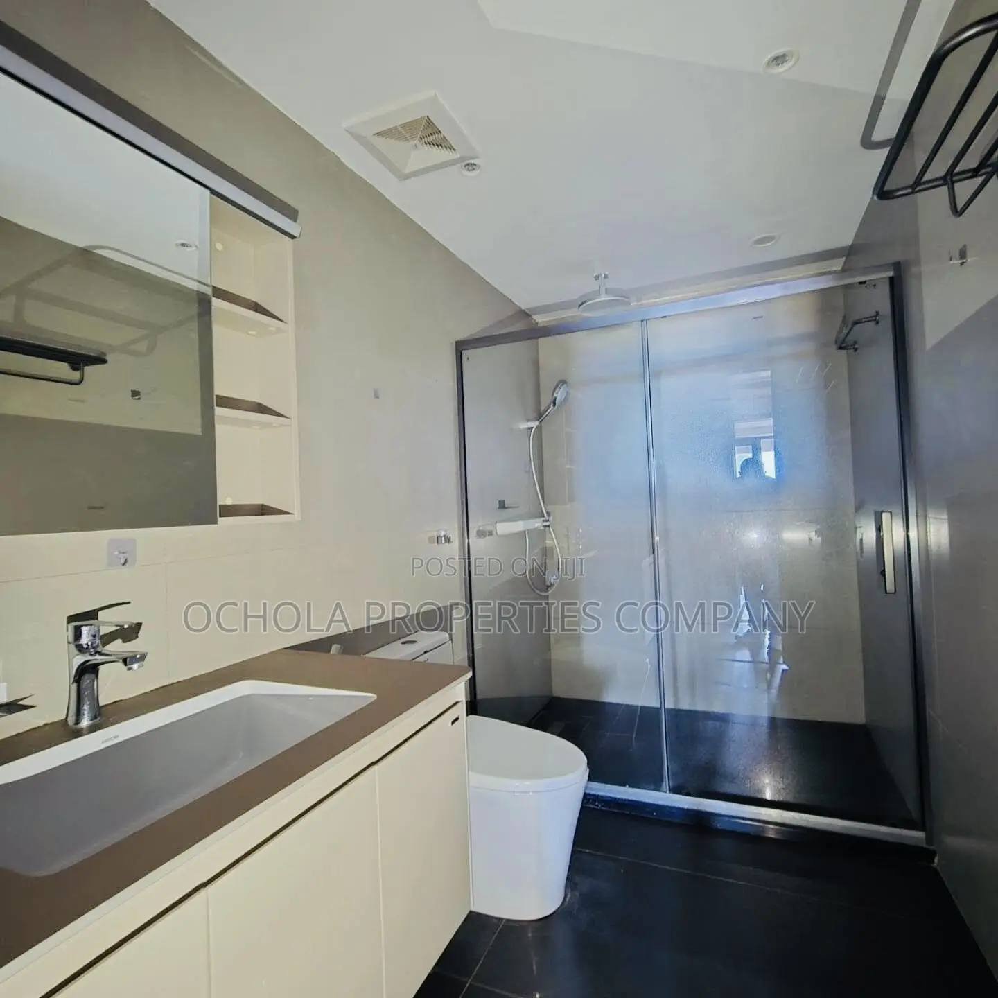 3bdrm Duplex in Oyster Bay for rent