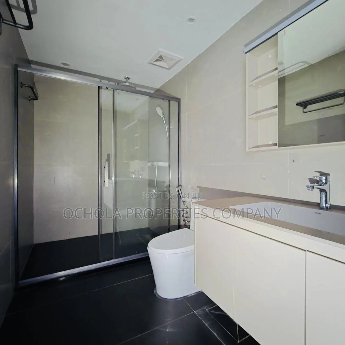 3bdrm Duplex in Oyster Bay for rent