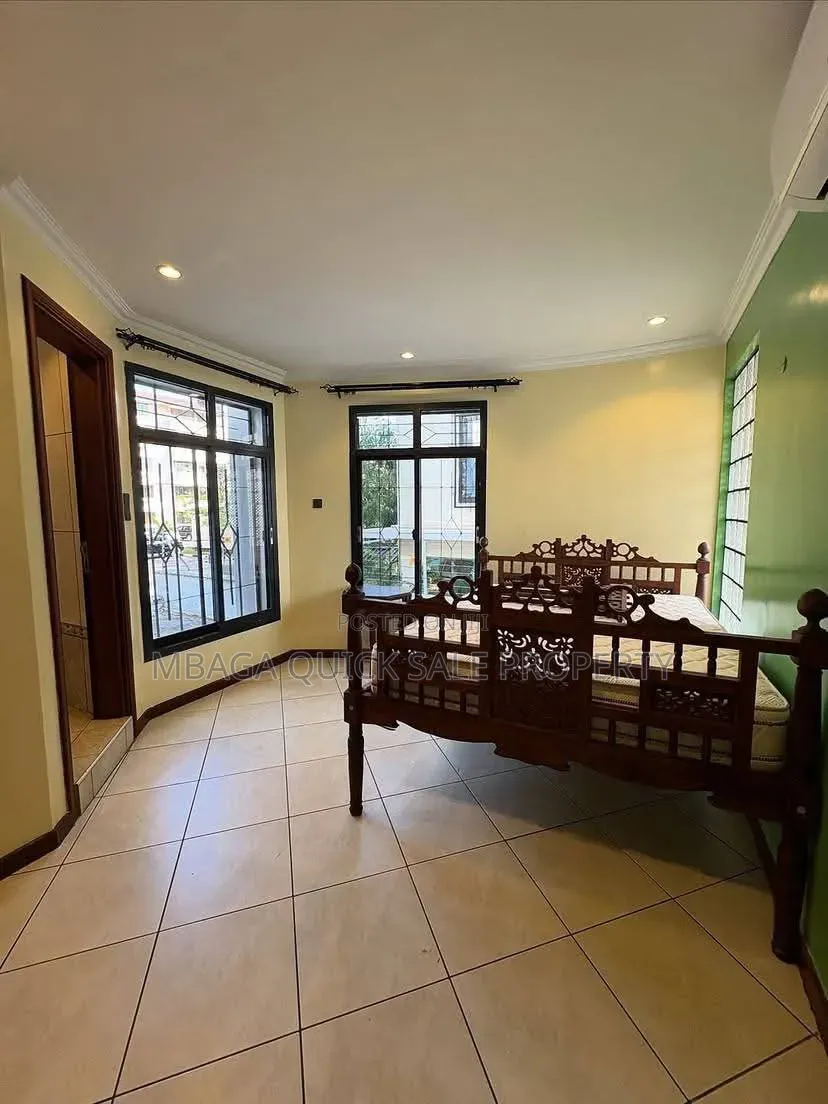 4bdrm Apartment in Masaki for rent