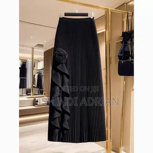 Ribbed Skirt With Rose Ruffle