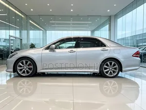 Toyota Crown 2006 Silver