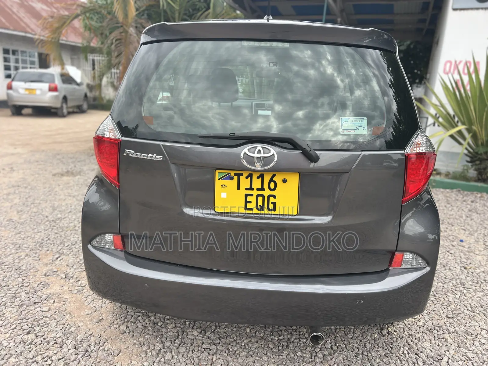 Toyota Ractis 2011 Gray