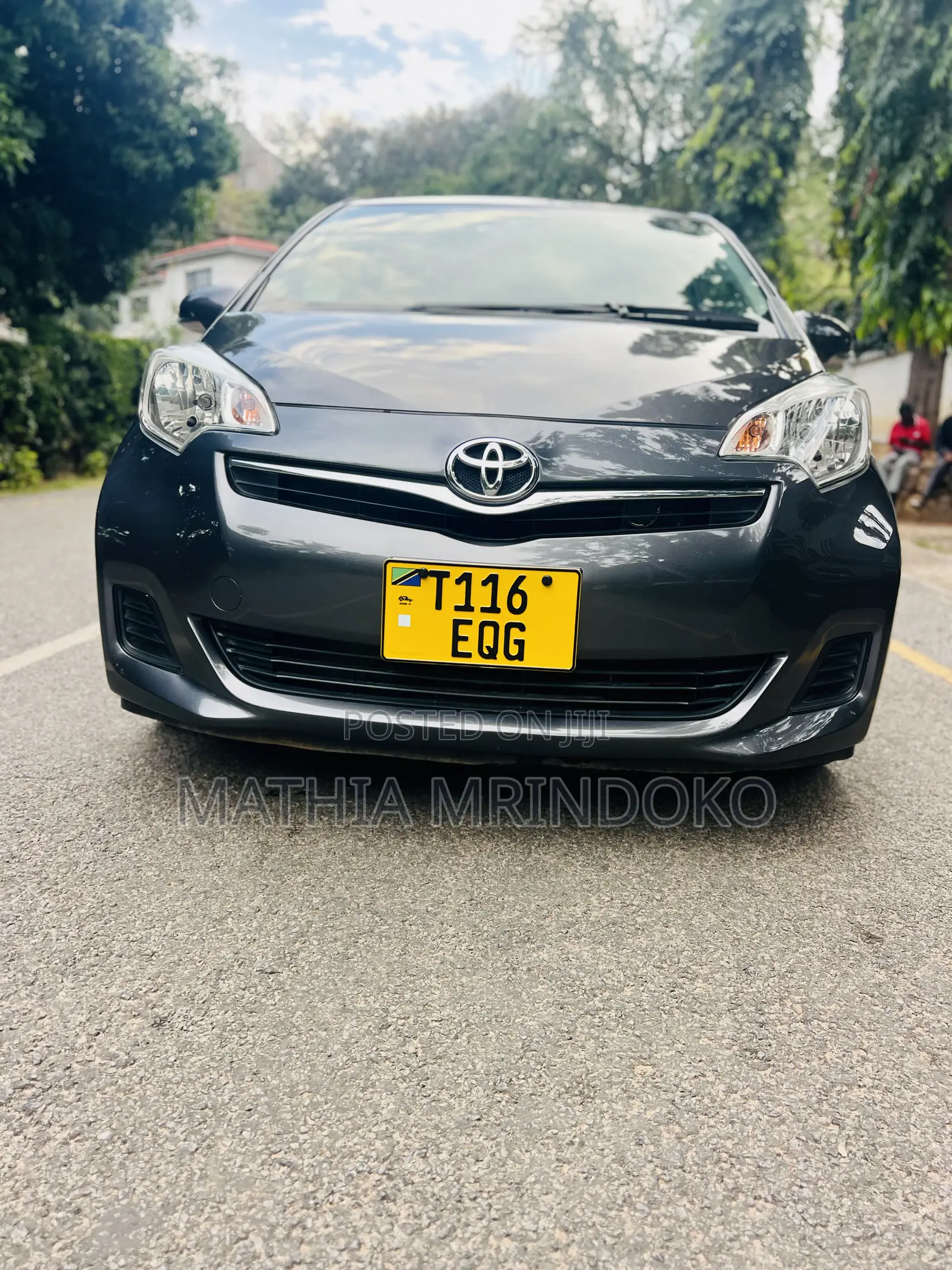 Toyota Ractis 2011 Gray