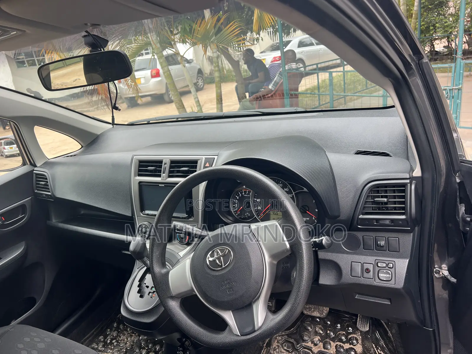 Toyota Ractis 2011 Gray