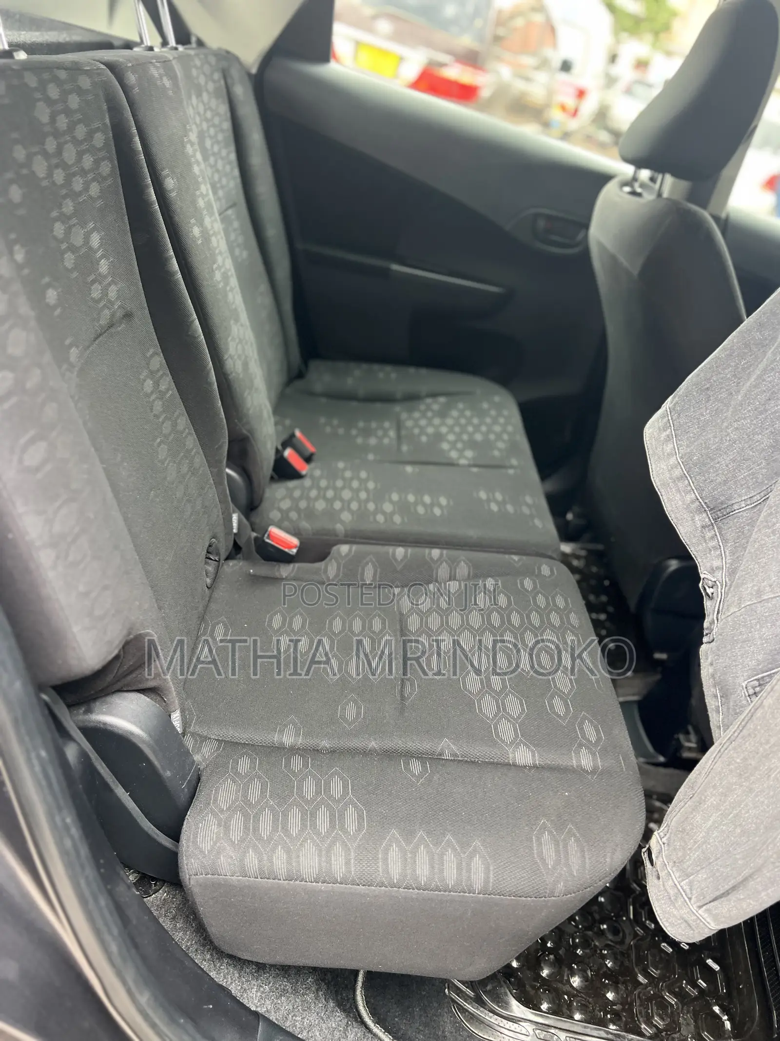 Toyota Ractis 2011 Gray