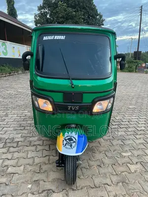 Bajaj Avenger 200 2024 Green