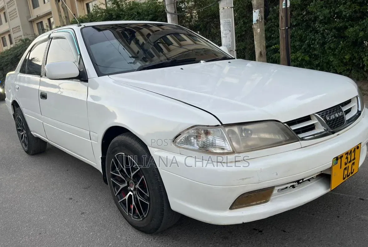 Toyota Carina 2001 White