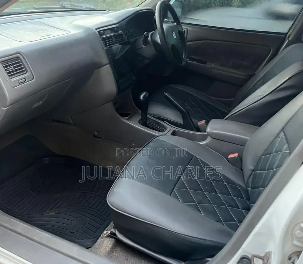 Toyota Carina 2001 White