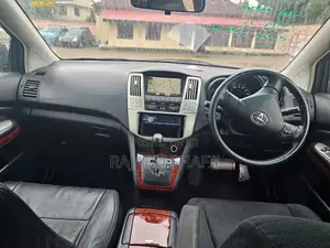 Toyota Harrier 2.4 2006 Black