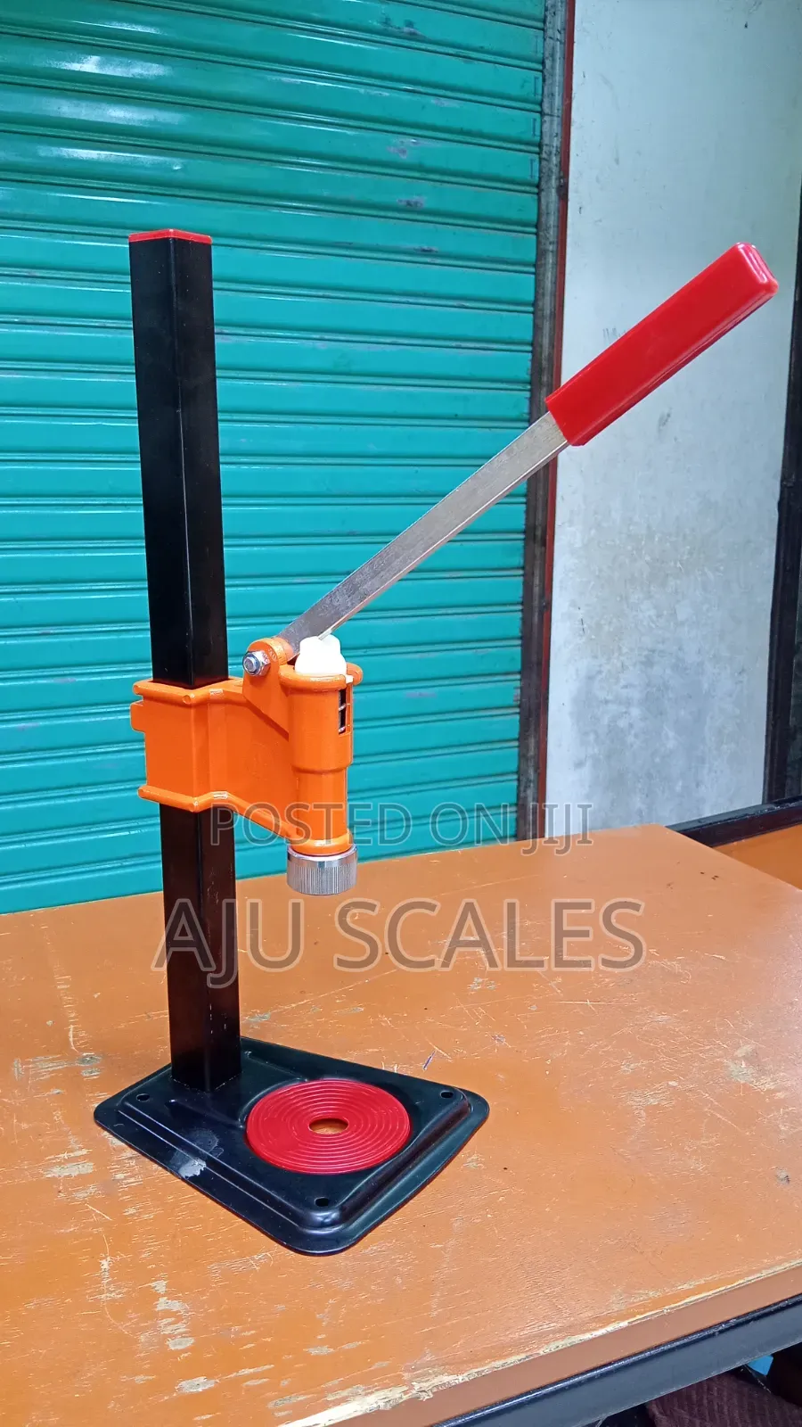 Manual Bottle Capping Machine