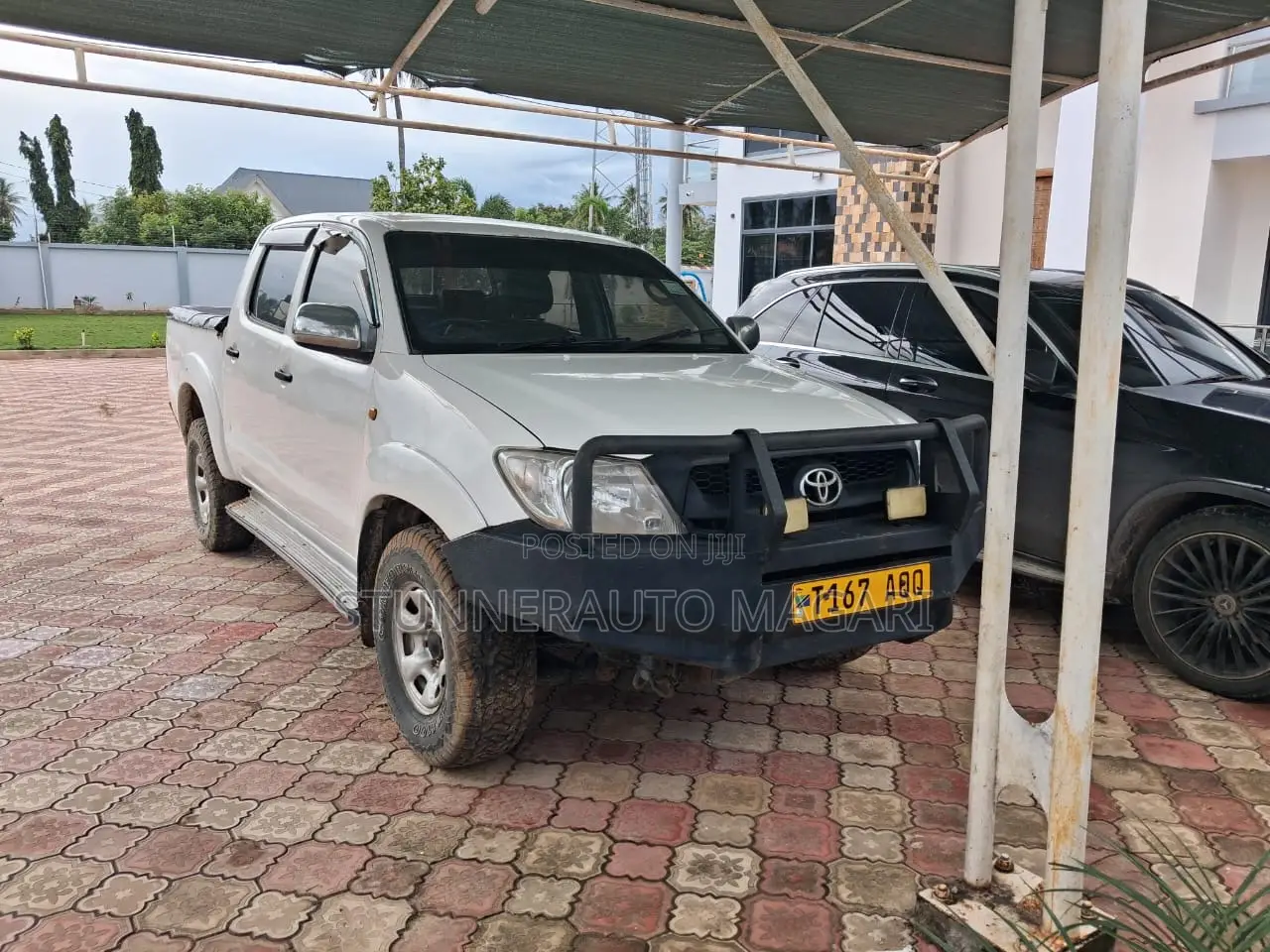Toyota Hilux 2006 White