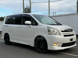 Toyota Noah 2009 White