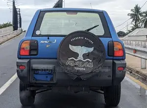 Toyota RAV4 1999 Blue