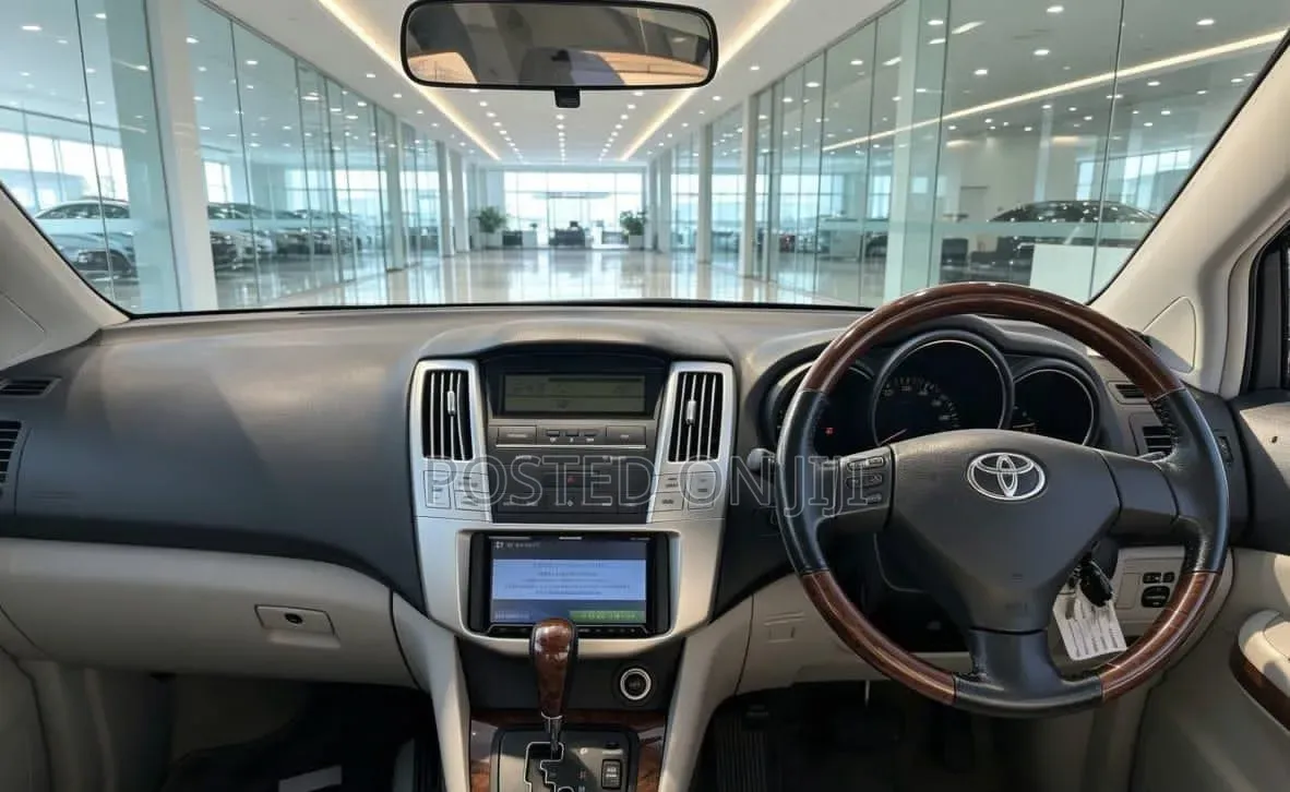 Toyota Harrier 2005 Gray