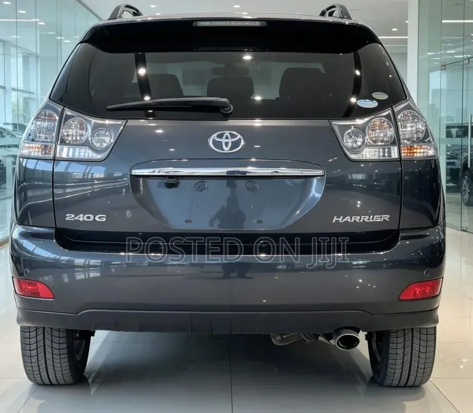 Toyota Harrier 2005 Gray