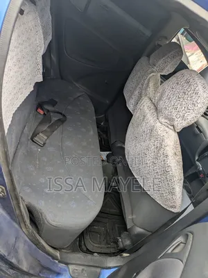 Toyota Vitz 2005 Blue