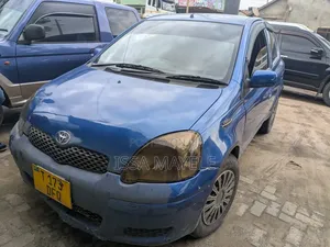 Toyota Vitz 2005 Blue