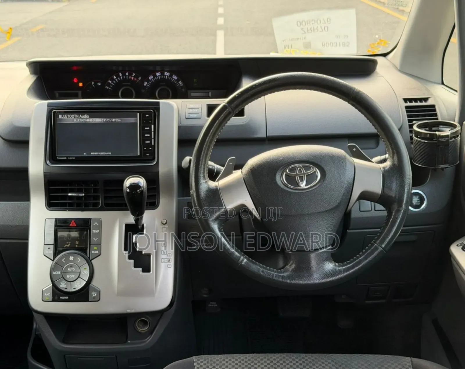 Toyota Noah 2009 White