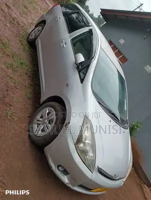 Toyota Wish 2005 Silver