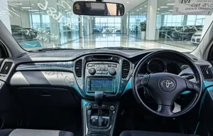 Toyota Kluger 2006 White