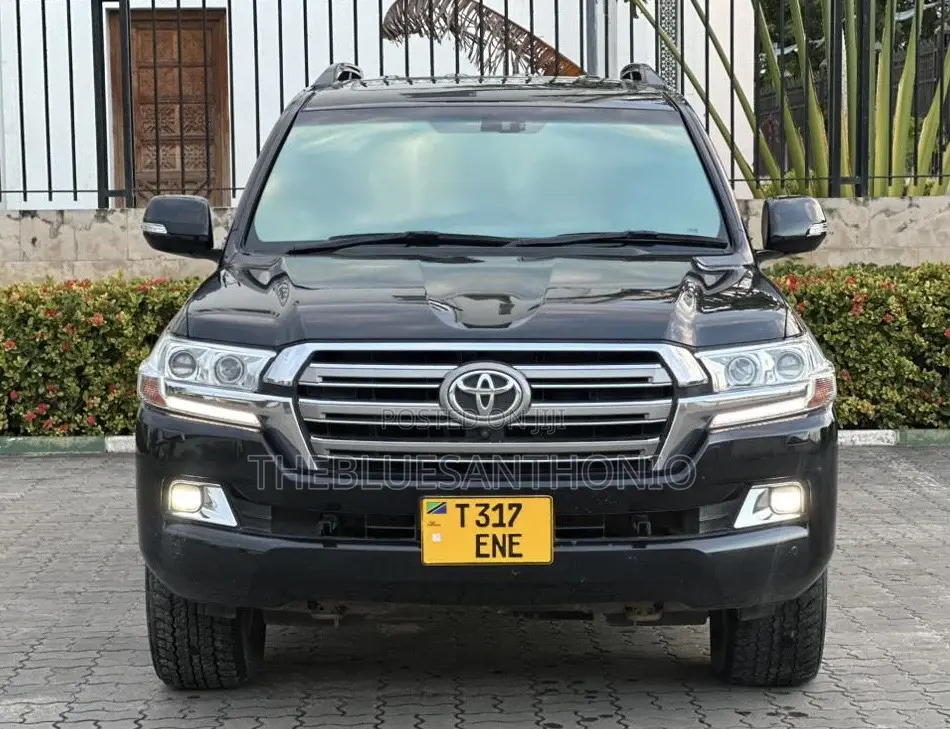 Toyota Land Cruiser 2022 Black