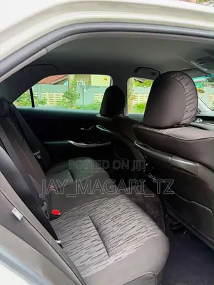 Toyota Crown 2010 White