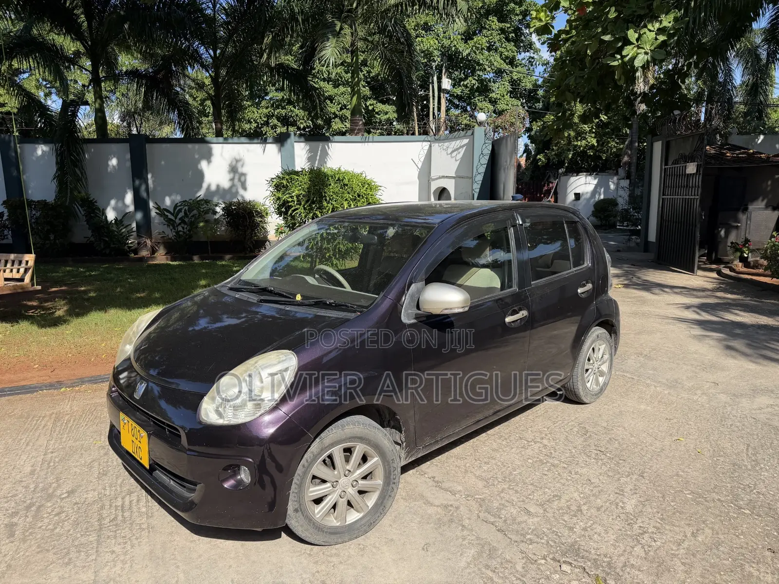 Toyota Passo 1.3 FWD 2010 Burgundy