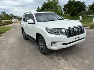 Toyota Land Cruiser Prado 2018 White
