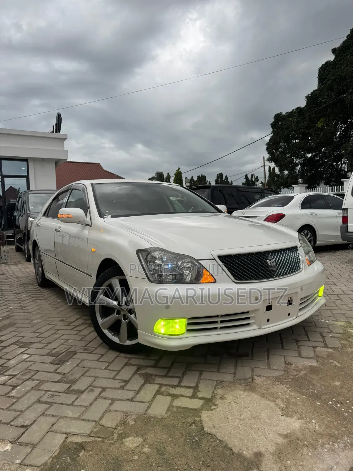 Toyota Crown 2004 Off white