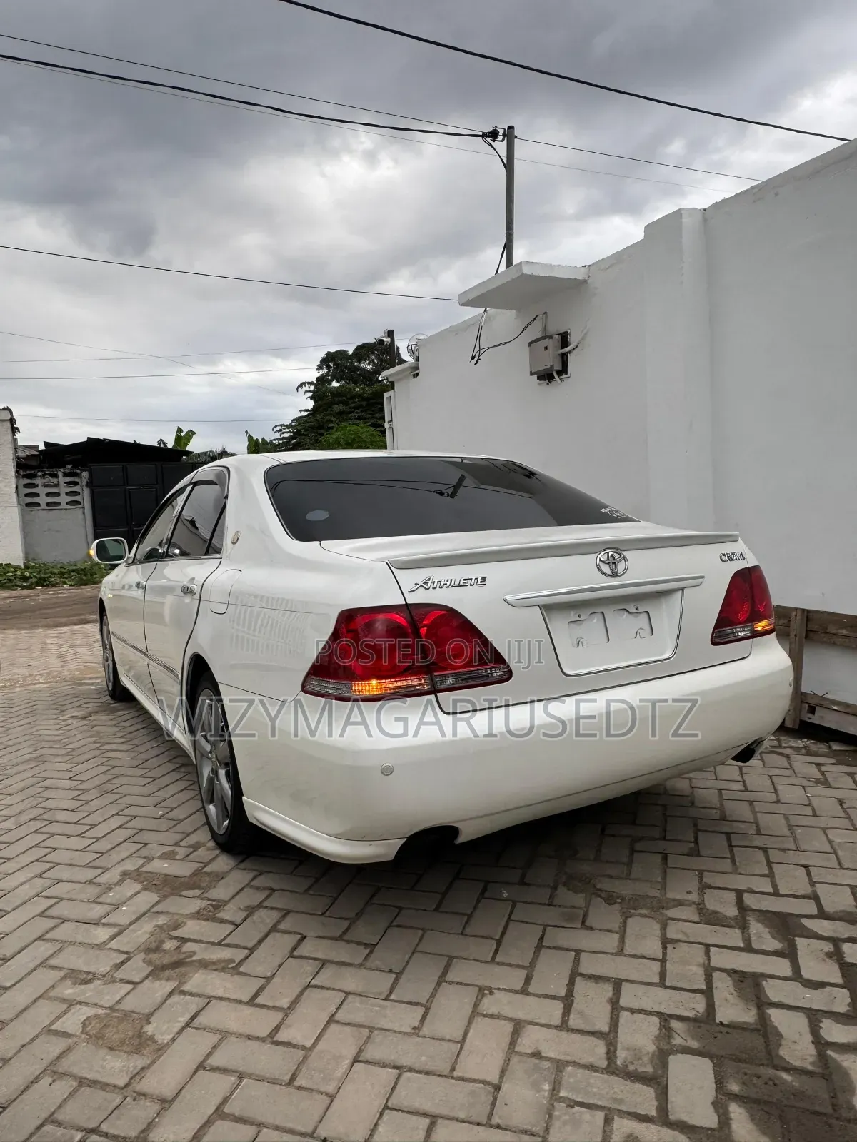 Toyota Crown 2004 Off white