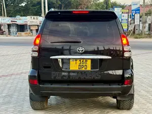 Toyota Land Cruiser Prado 2005 Black