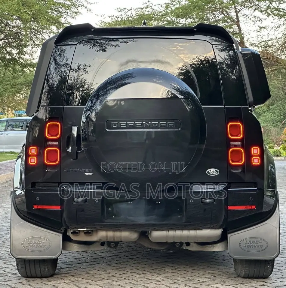 Land Rover Defender 2023 Black