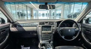 Toyota Crown 2006 Black