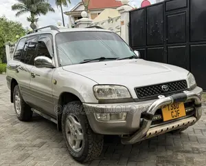 Toyota RAV4 Automatic 2003 Silver