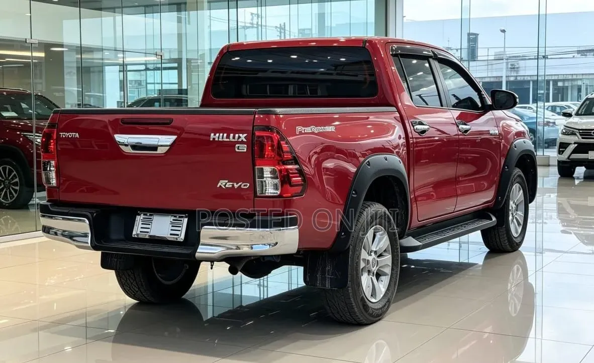 Toyota Hilux 2021 Maroon