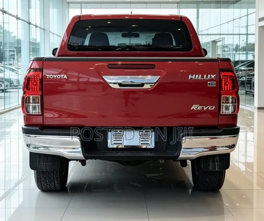 Toyota Hilux 2021 Maroon