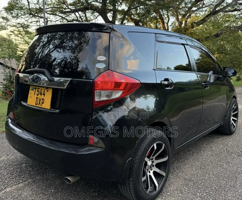 Toyota Ractis 1.5 AWD 2012 Black