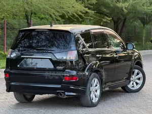 Mitsubishi Outlander 2011 Black