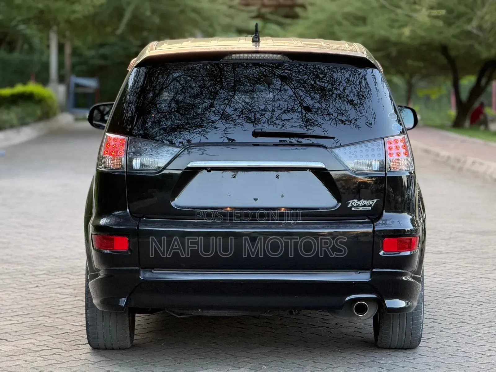 Mitsubishi Outlander 2011 Black