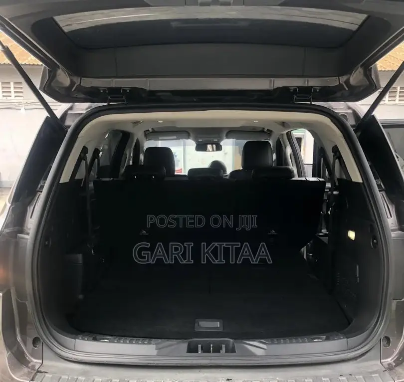 Ford Everest 2023 Black