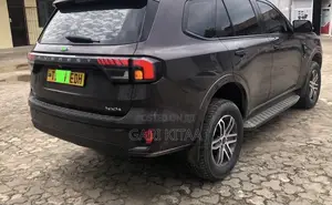 Ford Everest 2023 Black