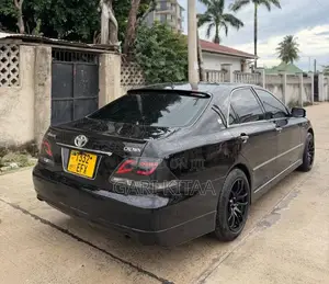 Toyota Crown 2006 Black