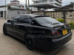 Toyota Crown 2006 Black