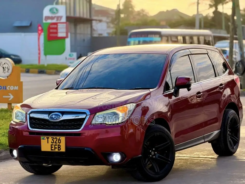 Subaru Forester 2014 Red